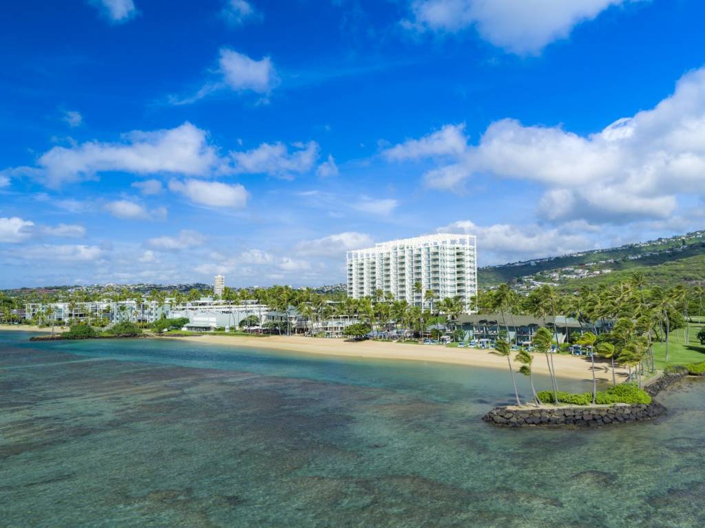 The Kahala Hotel & Resort and its beachfront below Diamond Head